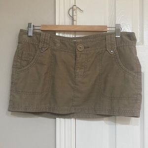 2000’s MossiMo beige denim mini skirt